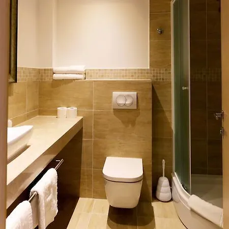 Hotel Quercus 4*
