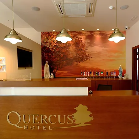 호텔 Quercus 4*