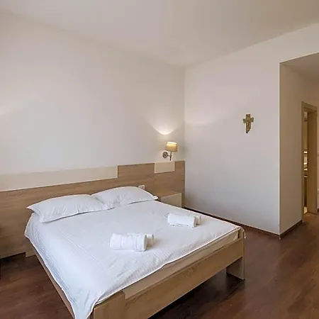 Hotel Quercus 4*