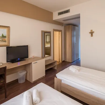 호텔 Quercus Međugorje